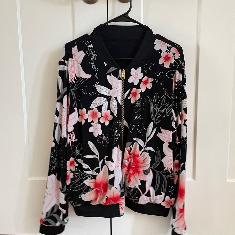 IMAN Global Chic Zip Front, Reversible Knit Bomber Jacket NWOT